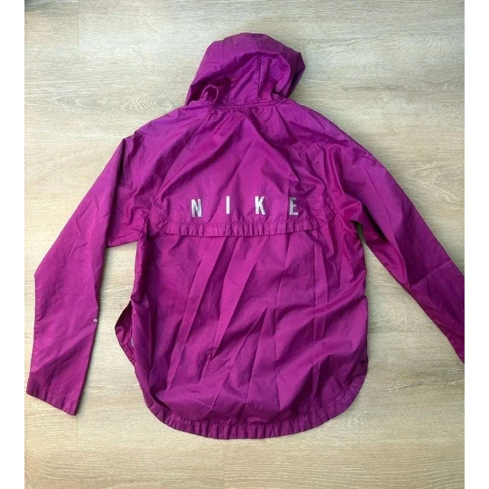 Nike running windbreaker